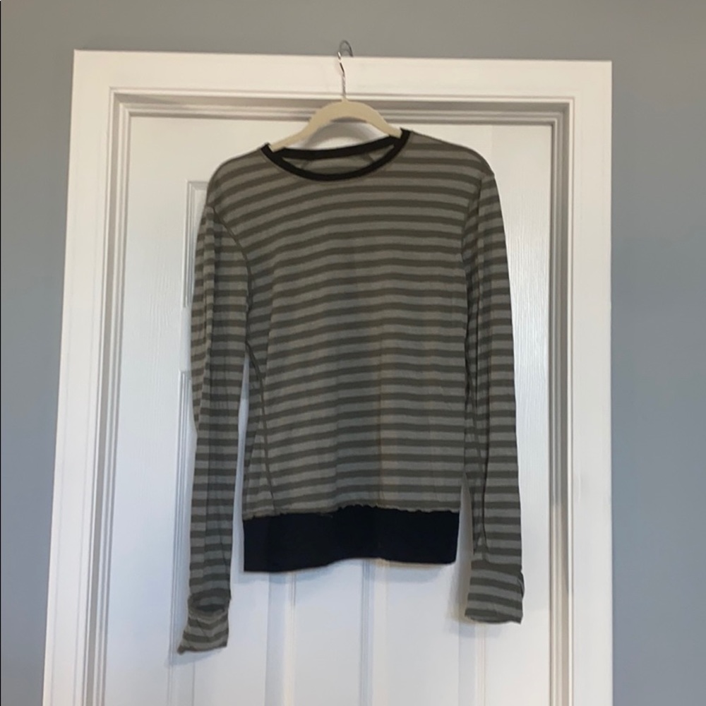 LuLuLemon long sleeved top